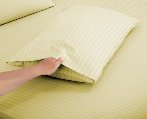 Vista 4 de ROYALE LINENS Juego de sábanas a rayas Ropa de cama de microfibra cepillada 1800 1 sábana bajera, 1 sábana encimera, 1 funda de almohada