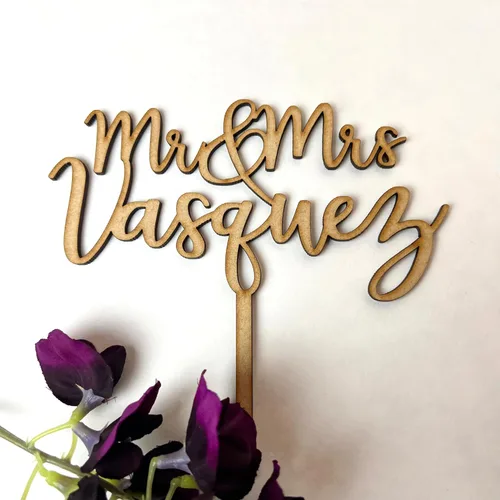 Vista 2 de Personalized Wedding Cake Topper, Wooden Cake Toppers, Mr Mrs Customized Wedding Last Name To Be Bride & Groom