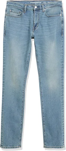 Vista 8 de Tienda Essentials Men's Classic-Fit Wrinkle-Resistant Flat-Front Chino Pant (Available in Big & Tall)