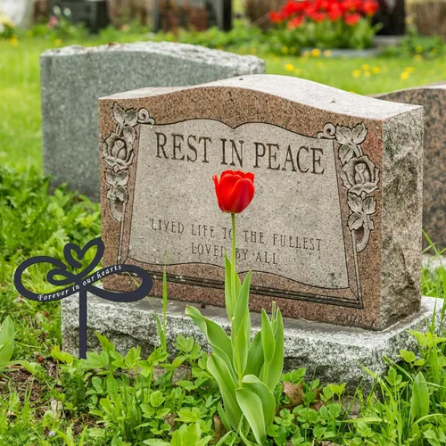 Vista 3 de Fumete Estaca de Placa Conmemorativa en Forma de Corazón, Estacas Conmemorativas "Siempre en Nuestros Corazones", Decoraciones de Cementerio