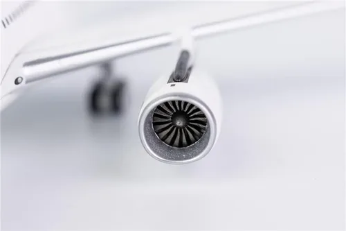 Vista 9 de Modelo NG Lufthansa para Airbus A330-300 D-AIKQ 1:400 DIECAST modelo preconstruido