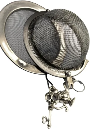 Bola infusora de té con llave de calavera y tetera para elaboración de hojas sueltas