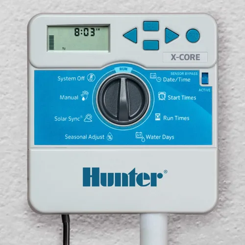 Vista 4 de Hunter XC800I X-Core Controlador de riego interior de 8 estaciones y aspersor Hunter PGP-ADJ de 3/4 pulgadas, cabezal de aspersor automático