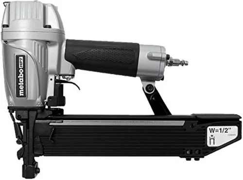 Metabo HPT grapadora de corona estándar de ½ pulgada | Marca Pro preferida de clavadoras neumáticas | Calibre 16 | Acepta grapas de 3/4 pulgada a 2