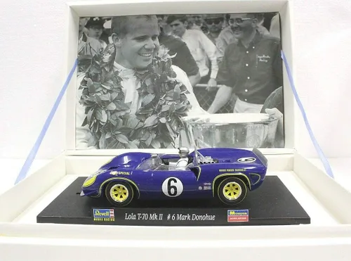 Vista 3 de Monogram 1/32 Lola T-70 Driver #6 Mark Donohue Slot Car