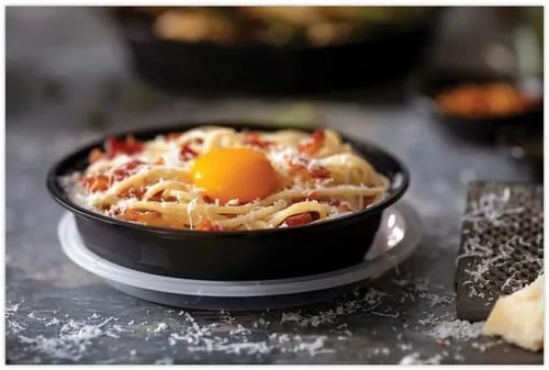 Vista 3 de Pactiv e NV2GRN307B Earthchoice Versa2go - Recipiente apto para microondas, 30 onzas, 6.8 x 6.8 x 2.2, negro/transparente, plástico, 150 por caja