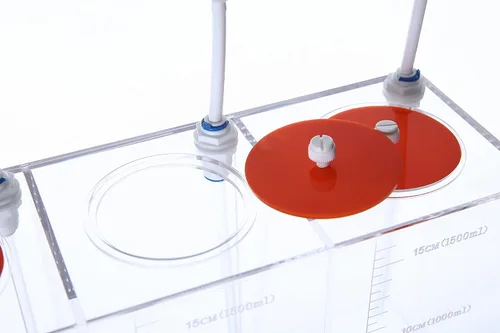 Vista 3 de DEHAO - Cubo de almacenamiento de líquidos hecho en Acryli, 4 habitaciones, 1.6 galones, funciona con bomba dosificadora, contenedor de depósito