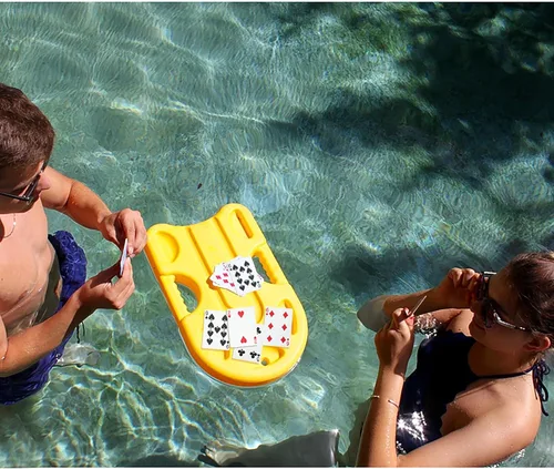 Vista 5 de LotFancy Cartas de juego, 100% plástico, impermeables, 2 barajas de cartas con fundas de plástico, índice estándar de tamaño póker, para accesorios