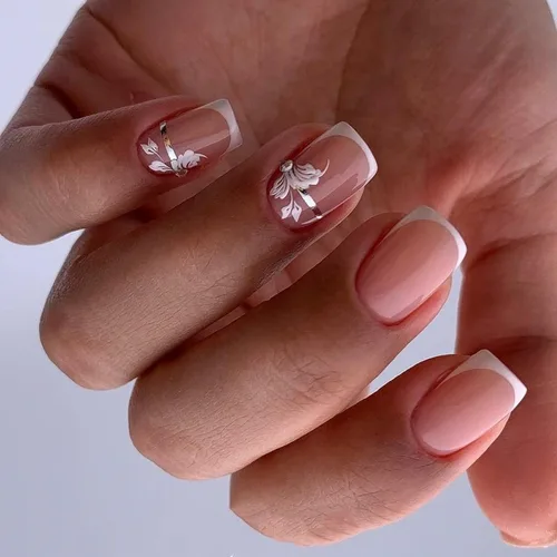 Vista 44 de Uñas postizas cortas cuadradas MABKJLF, uñas francesas falsas con gradiente, uñas de cobertura completa, flores blancas, uñas falsas con diseños