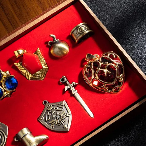 Vista 3 de Zelda Twilight Shield & Master Sword Llavero Colección Box 2016 10PCS-Rojo