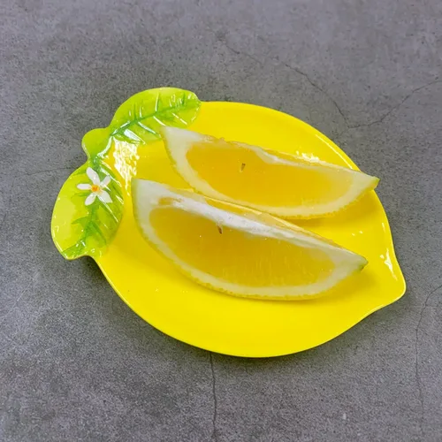 Vista 4 de UP Platos de postre de melamina en forma de limón, platos de aperitivo de 5 pulgadas, platos pequeños para servir, platos de fiesta para aperitivos