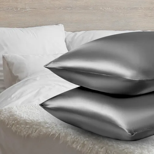 Vista 4 de AUAUY Paquete de 2 fundas de almohada de seda satinada, 19.69 x 29.53 pulgadas, fundas de almohada de seda para cabello y piel con 2 bandas