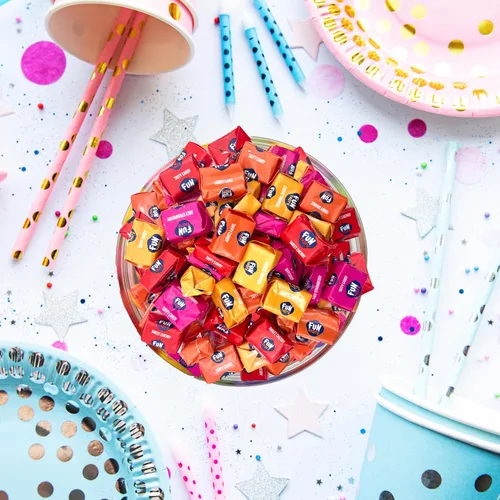 Vista 5 de Taffy Candy Bolsa de 2.2 libras – Aproximadamente 245 unidades Caramelos masticables de frutas envueltos individualmente Dulces masticables