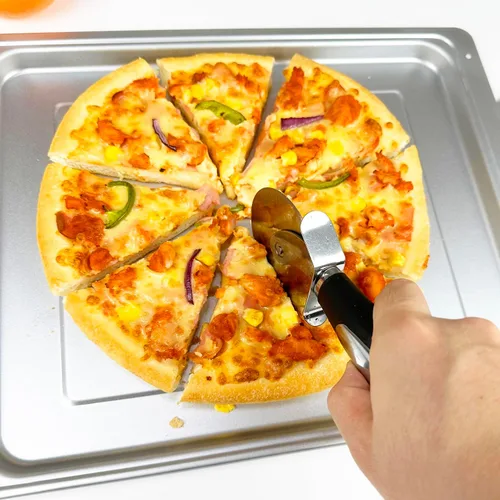 Vista 3 de KLAQQED Pala de pizza de 12 x 14 pulgadas, espátula de pizza con mango de madera plegable, herramientas de aluminio para hacer accesorios
