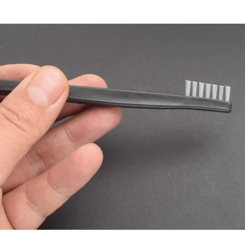 Vista 5 de Paquete de 10 cepillos de limpieza multiusos de doble punta para pistolas de 7 pulgadas, cepillos de cerdas de nailon de acero y latón (nailon)