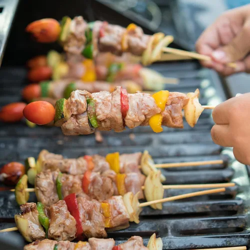 Vista 6 de 200 PIEZAS pinchos de bambú, palitos de comida de 6 pulgadas para aperitivos, frutas, brochetas a la parrilla, palillos de cóctel para bebidas