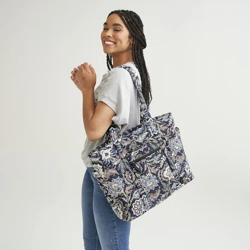 Vista 6 de Vera Bradley Cotton Deluxe Vera Tote Bag