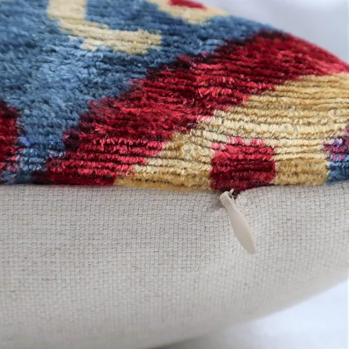 Vista 6 de CANVELLO Cojín decorativo hecho a mano con relleno de plumón, geométrico multicolor suave terciopelo de seda cuadrada para sala de estar, sofá