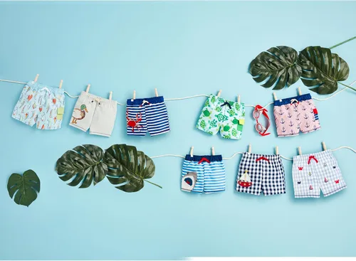 Vista 2 de Mud Pie Boys' Standard Shark Applique Trunks