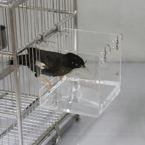 Vista 5 de GURECOD Cubo de baño colgante para pájaros, bañera de pájaros, caja de ducha, cuenco de jaula, accesorio para pájaros pequeños, periquitos canarios