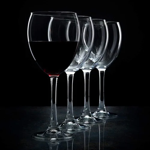 Vista 3 de Restaurantware Cascata - Copa de vino tinto de 14 onzas, multiuso, 3 12 x 3 12 x 8 14 pulgadas, caja de 12