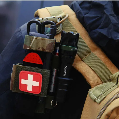 Vista 4 de 1000D (Molle Tourniquet Pouch Holder + Shear + Pen) Cinturón táctico Trauma Juego de bolsa de cizalla médica