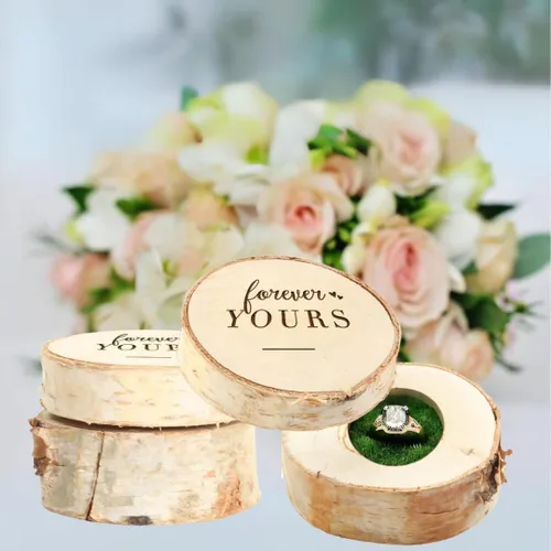 Vista 6 de Koyal Wholesale Caja de anillo grabada, caja de anillo de compromiso de madera real de abedul, Forever Yours, caja de propuesta de boda