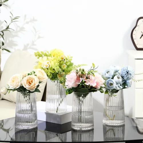 Vista 5 de Juego de 4 jarrones de vidrio transparente, pequeños jarrones para flores, florero para ramo, moderno jarrón de vidrio acanalado para sala de estar