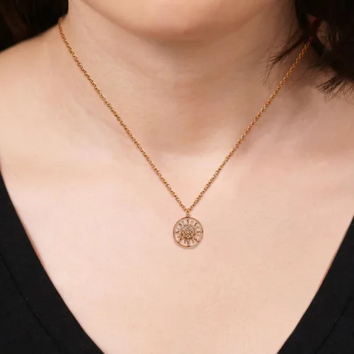 Vista 5 de Amazon Essentials . Collar con colgante celta de plata de ley 925 para mujer, cadena Rolo de 18 pulgadas, joyería hipoalergénica para mujer